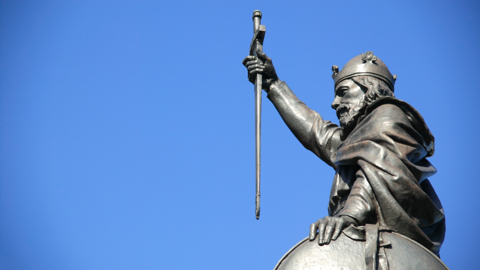 A statue of King Alfred the Great, Anglo-Saxon King