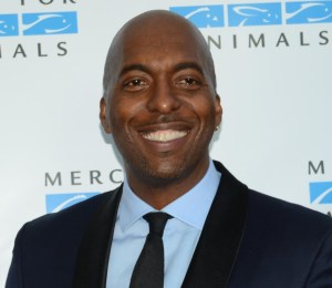 Vegan basketballer John Salley